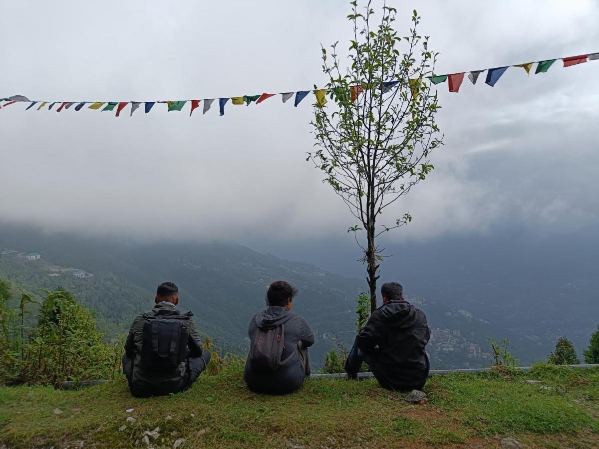 Mellow Fellow Hostel Gangtok Bagian luar foto